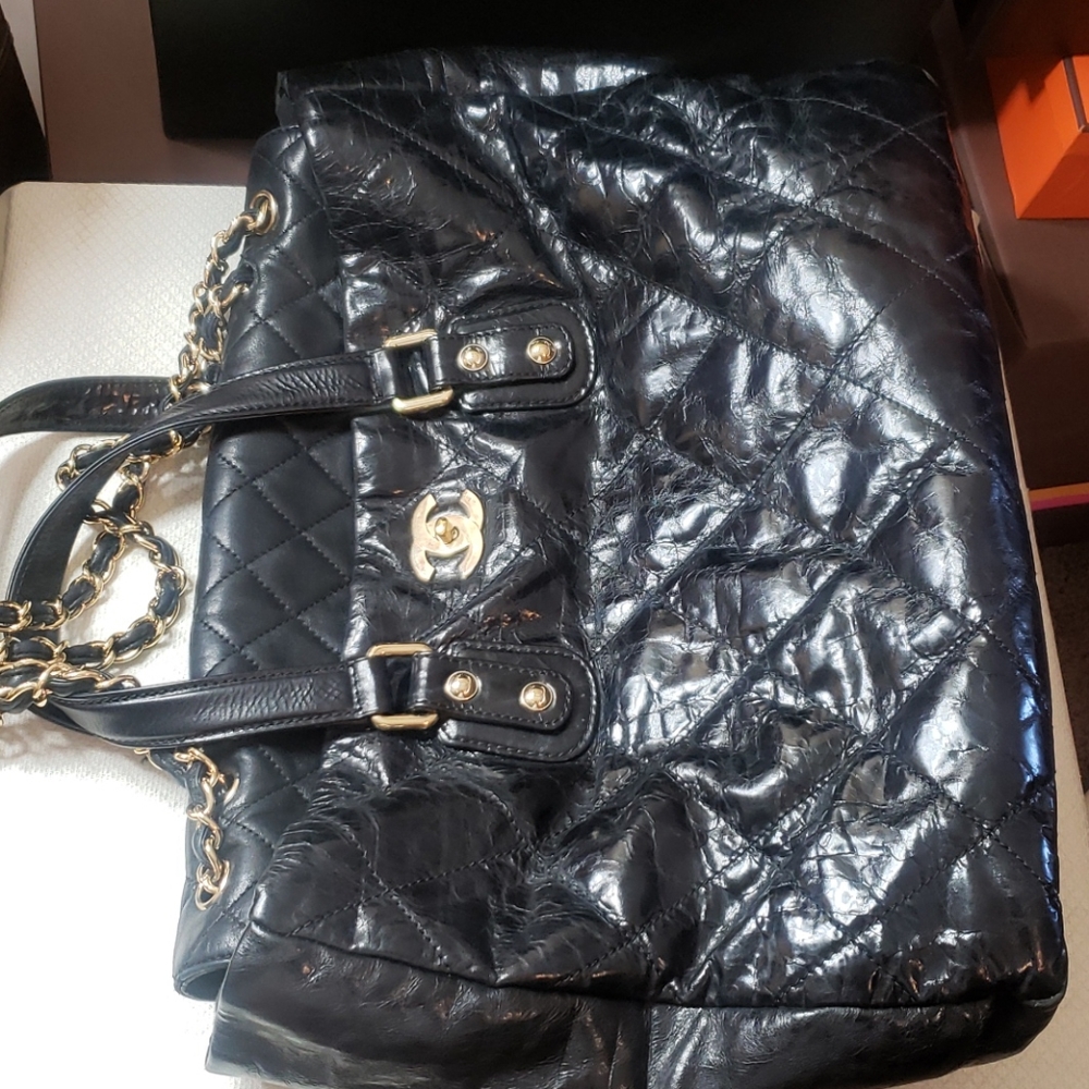 Chanel Portobello Large distressed bag